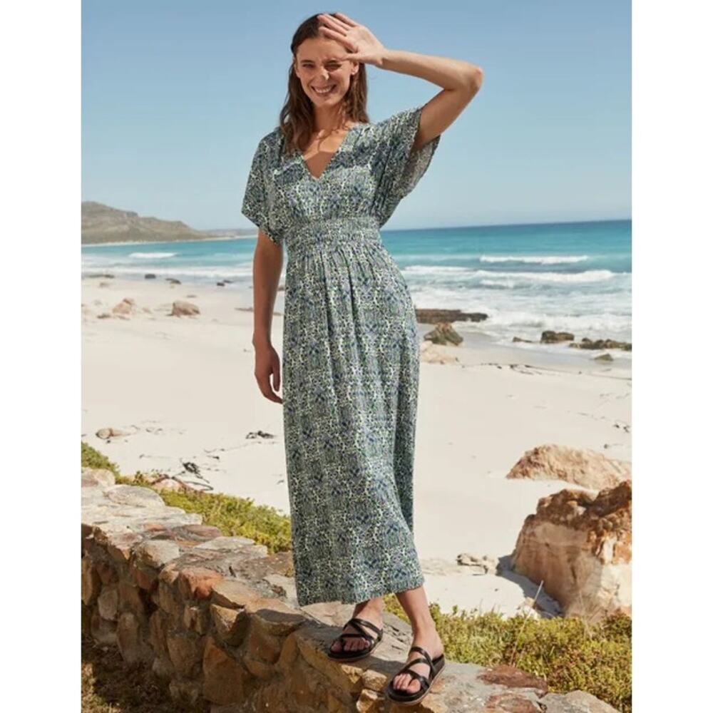 Women’s Green Floral V-Neck Maxi Dress